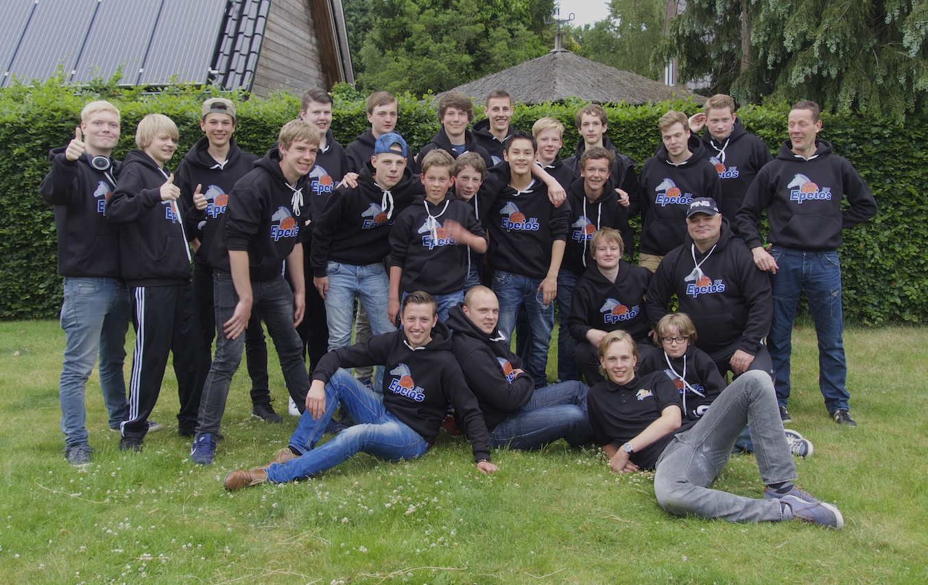 MIXALVBBQ ZUIDLAREN TROJANS